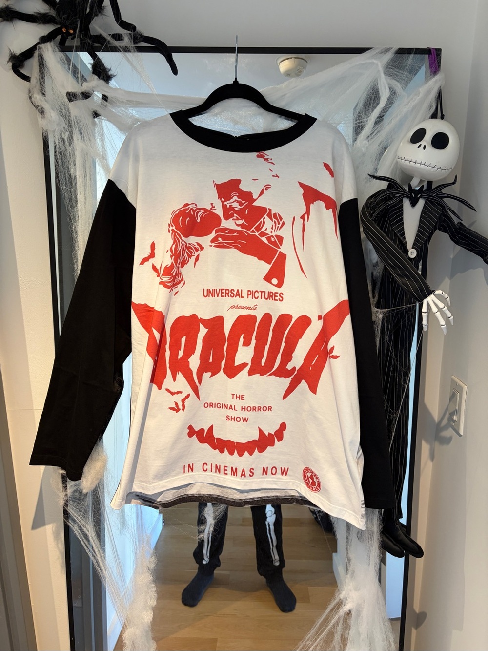 *Brand New* XL GCDS Unisex Dracula Long Sleeve Raglan Top - White & Black